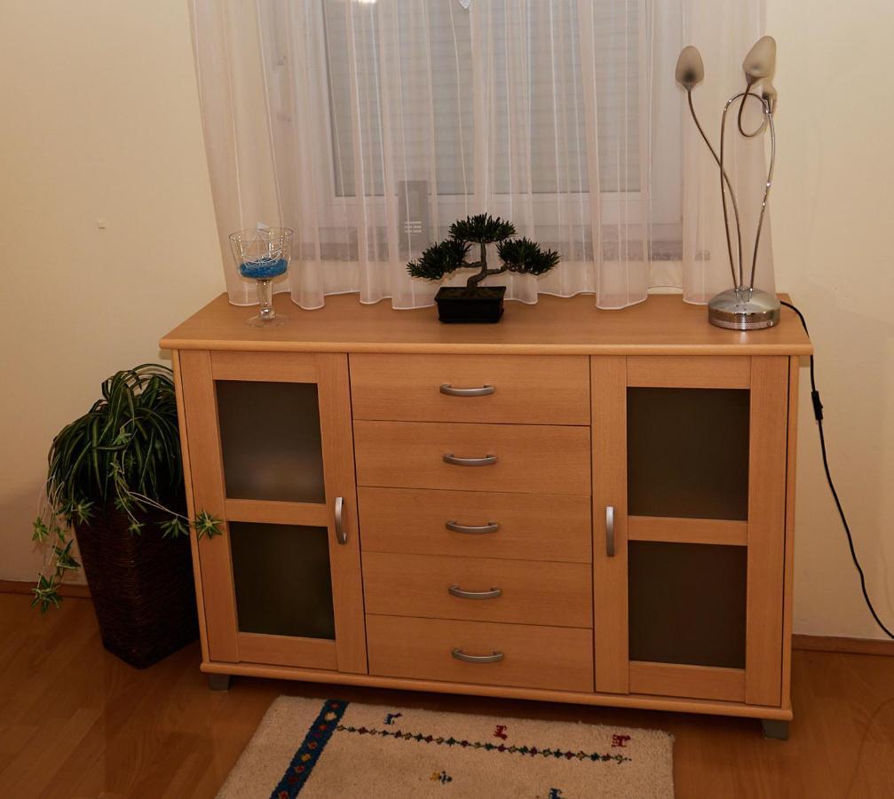 Apartman Nelamore - Krk Town, 300 Meters To The Beach Ngoại thất bức ảnh
