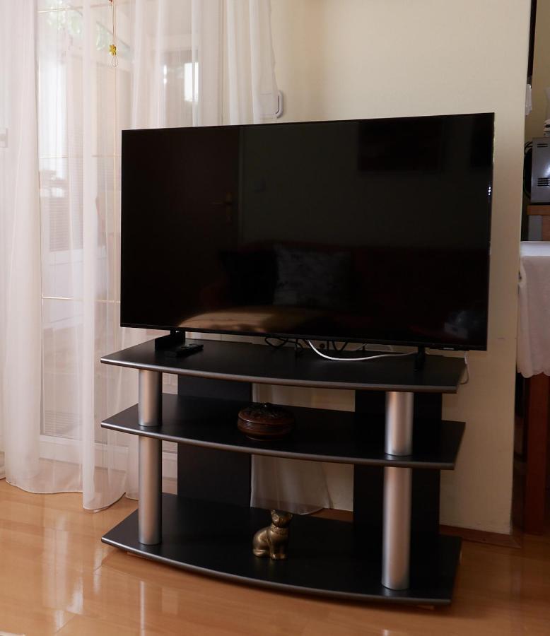 Apartman Nelamore - Krk Town, 300 Meters To The Beach Ngoại thất bức ảnh